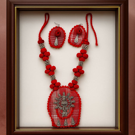 Red Goddess Motif Pendant Necklace Set - My Store