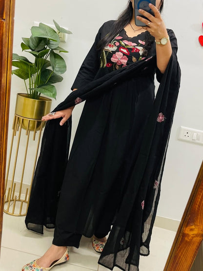 Cotton Natra Cut Kurta Set with Embroidered Dupatta - black - My Store