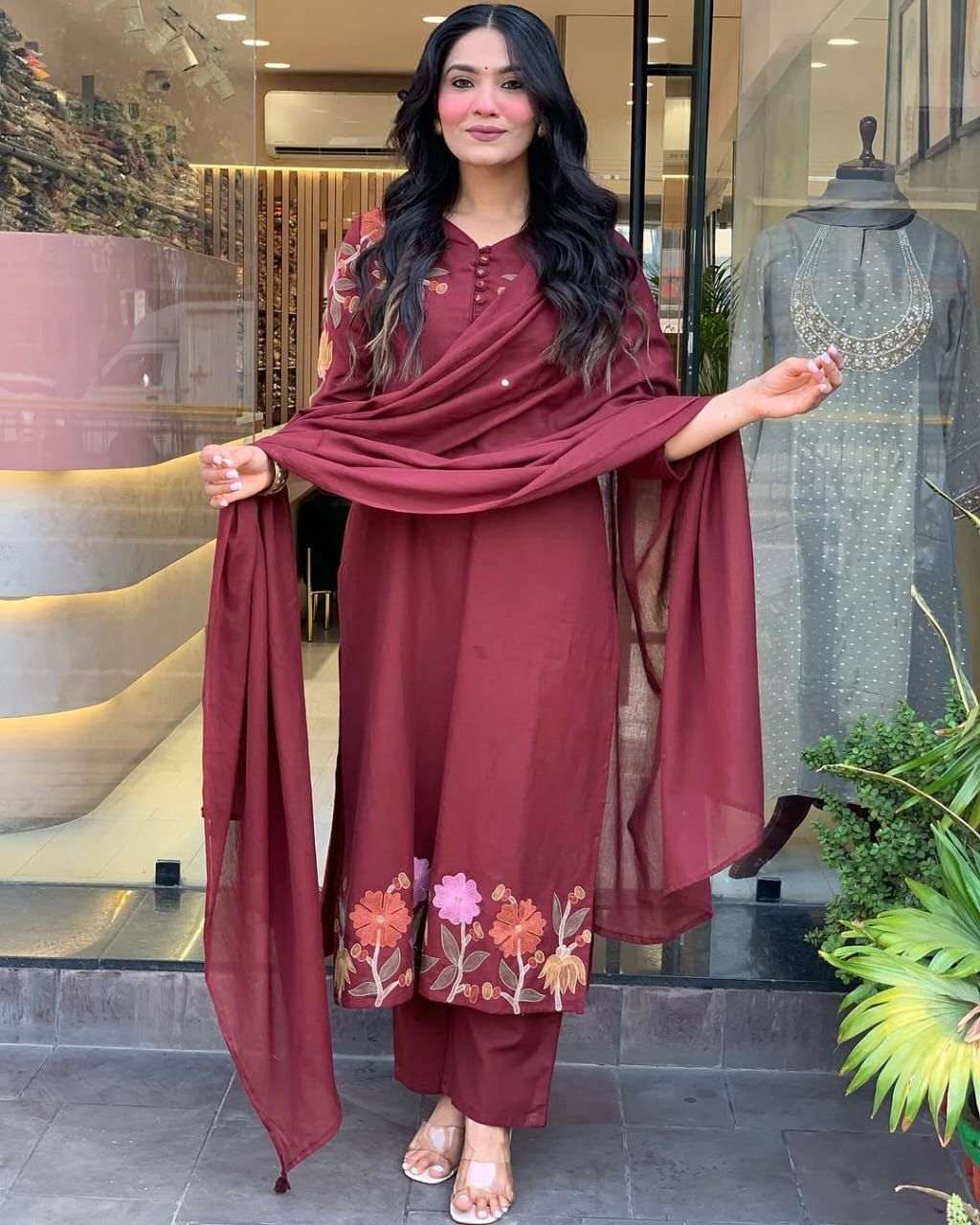 Look super chic in our easy breezy three piece suit set... - My Store